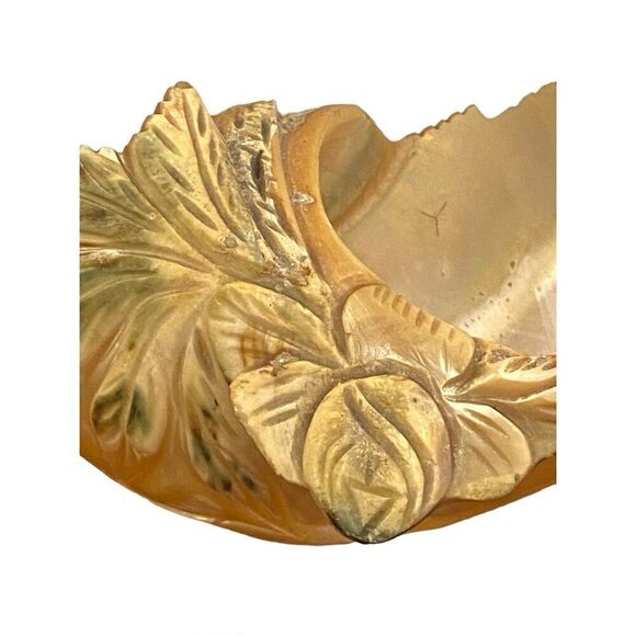 Victorian Hand Carved Conch Shell Basket Bowl Caviar  Dish Mother of Pearl Antiq - Picture 7 of 8